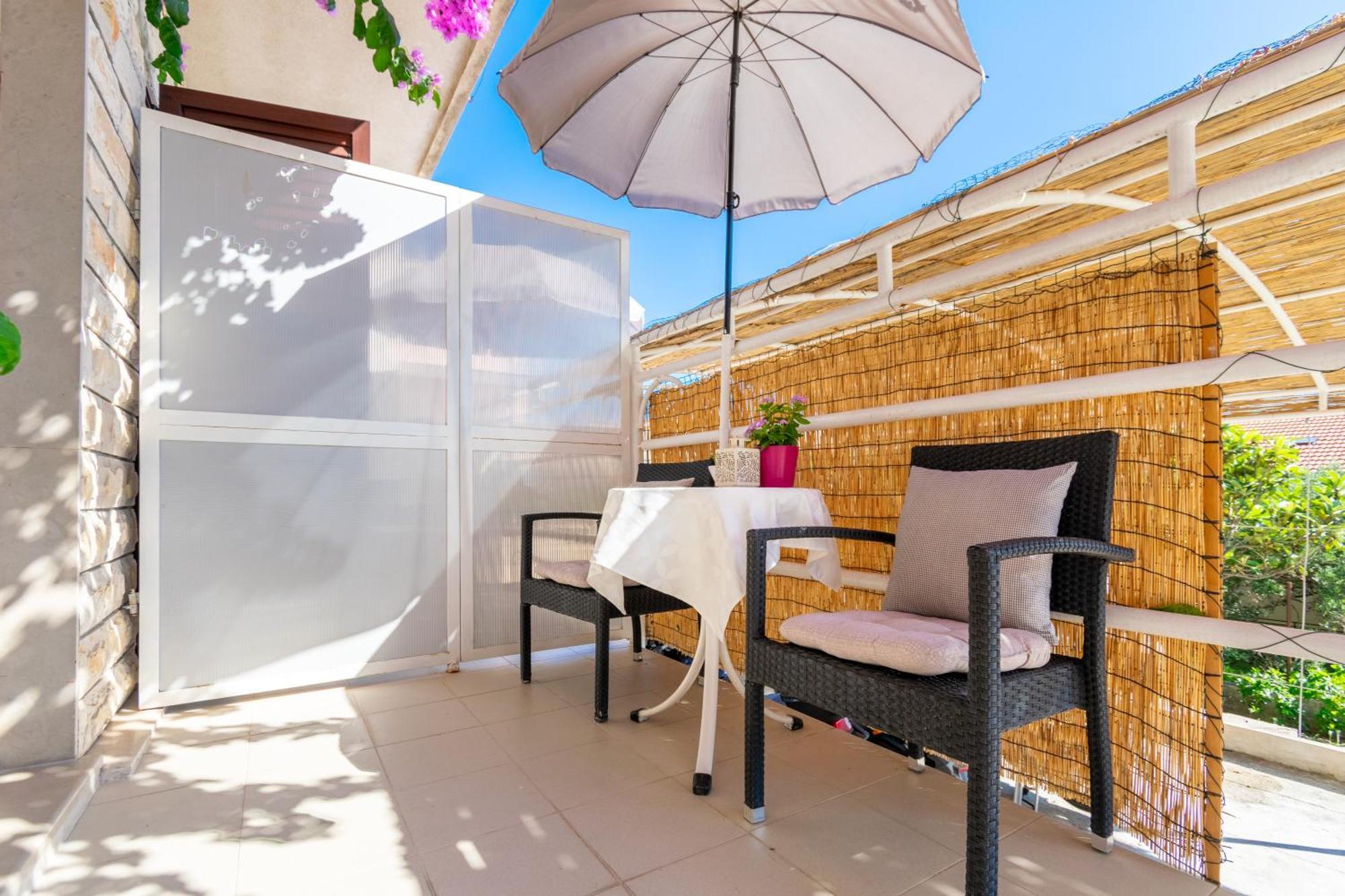 Sweet Triple Room In Makarska Exterior foto